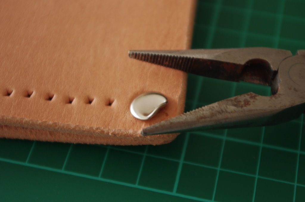 Ped's & Ro Leather Blog Tutorial Removing 'Quickset' Rivet